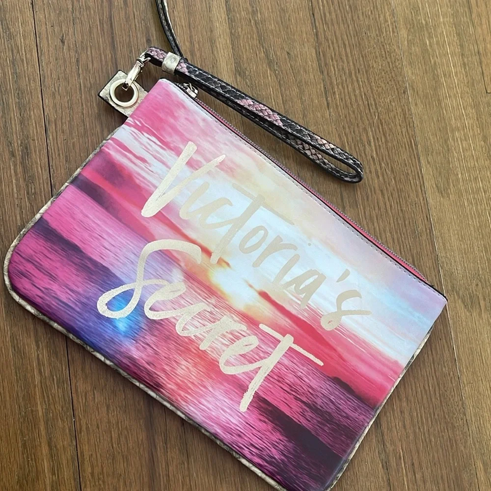 Victorias Secret Clutch | Beach